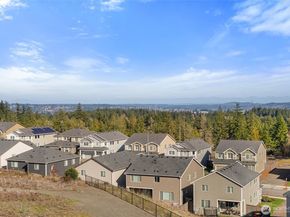 1323 Baker Heights Loop, Bremerton WA 98312