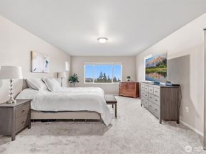 1323 Baker Heights Loop, Bremerton WA 98312