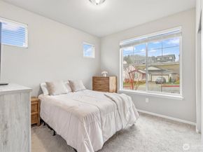 1323 Baker Heights Loop, Bremerton WA 98312