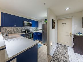 15917 Waynita Way NE E206, Bothell WA 98011