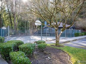 15917 Waynita Way NE E206, Bothell WA 98011