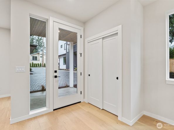 9012 124th Lane NE, Kirkland WA 98033