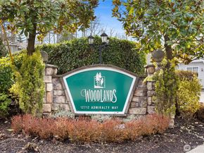 12712 Admiralty Way F104, Everett WA 98204