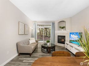 12712 Admiralty Way F104, Everett WA 98204