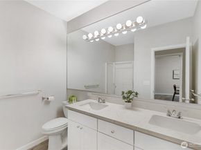 12712 Admiralty Way F104, Everett WA 98204