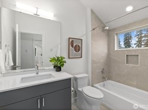 1317 N 185th Street A, Shoreline WA 98133