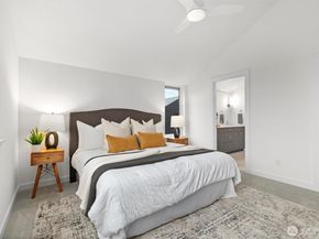 1317 N 185th Street A, Shoreline WA 98133