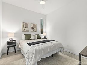 1317 N 185th Street A, Shoreline WA 98133