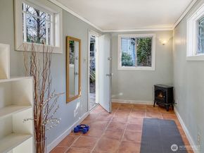 2337 NE 86th Street, Seattle WA 98115