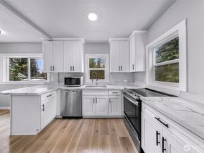 222 W Marilyn Avenue, Everett WA 98204