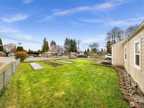 222 W Marilyn Avenue, Everett WA 98204