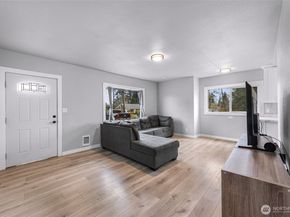 222 W Marilyn Avenue, Everett WA 98204