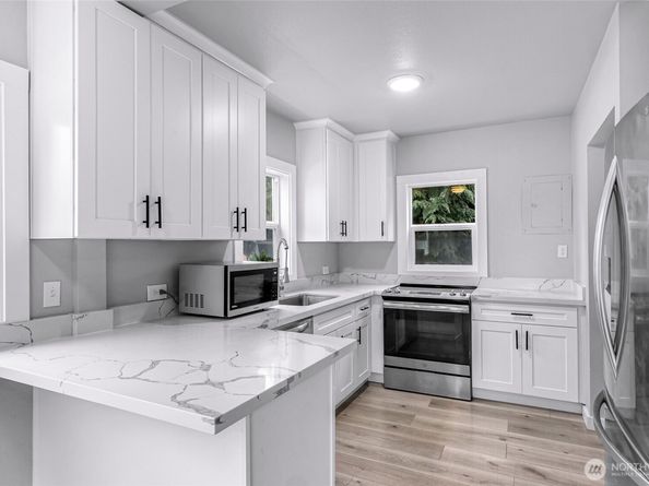 222 W Marilyn Avenue, Everett WA 98204