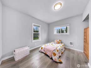 222 W Marilyn Avenue, Everett WA 98204