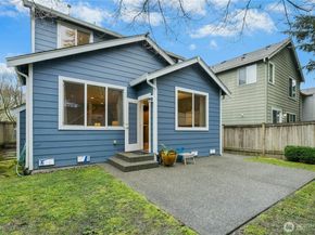 16116 35th Park SE, Bothell WA 98012