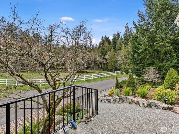 8180 NE West Port Madison Road, Bainbridge Island WA 98110
