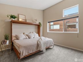 6536 42nd Avenue SW B, Seattle WA 98136