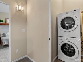 6536 42nd Avenue SW B, Seattle WA 98136