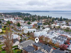 6536 42nd Avenue SW B, Seattle WA 98136