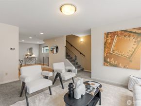 6536 42nd Avenue SW B, Seattle WA 98136