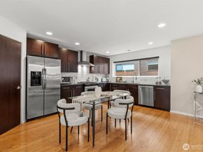 6536 42nd Avenue SW B, Seattle WA 98136
