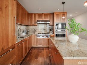 10700 NE 4th Street 2802, Bellevue WA 98004