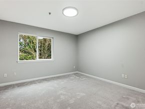 1814 I Street NE 202, Auburn WA 98002