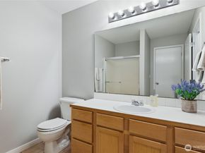 1814 I Street NE 202, Auburn WA 98002