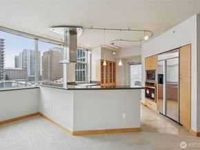 1100 106th Avenue NE 902, Bellevue WA 98004