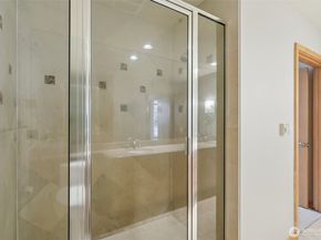 1100 106th Avenue NE 902, Bellevue WA 98004