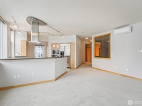 1100 106th Avenue NE 902, Bellevue WA 98004