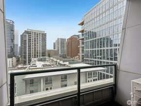 1100 106th Avenue NE 902, Bellevue WA 98004