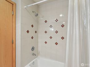 1100 106th Avenue NE 902, Bellevue WA 98004