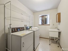 37717 26th Drive S, Federal Way WA 98003