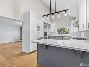 11785 Penny Place NE, Bainbridge Island WA 98110