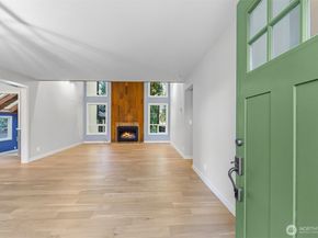 11785 Penny Place NE, Bainbridge Island WA 98110