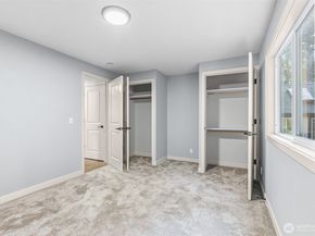 11785 Penny Place NE, Bainbridge Island WA 98110