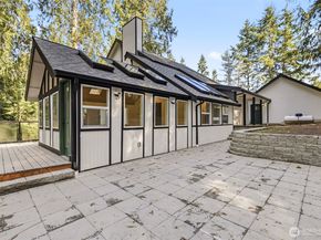 11785 Penny Place NE, Bainbridge Island WA 98110