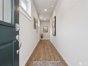 13524 NE 104th Way 46, Kirkland WA 98033