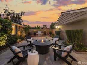 9642 Hilltop Road, Bellevue WA 98004