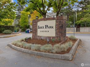 10909 Avondale Road NE R170, Redmond WA 98052