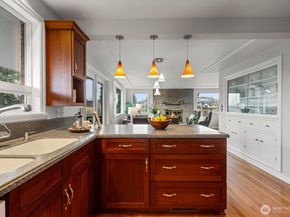 3112 W Mansell Street, Seattle WA 98199