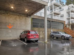 3980 129th Place SE B102, Bellevue WA 98006