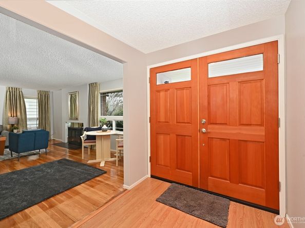 19718 12th Avenue NW, Shoreline WA 98177