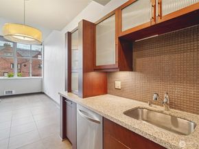 1400 2nd Avenue N 284, Seattle WA 98109