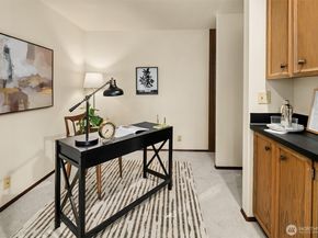 9027 SE 50th Street, Mercer Island WA 98040