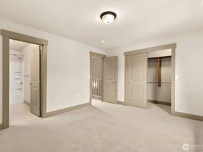 2115 201st Place SE H3, Bothell WA 98021