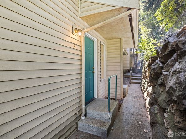 8512 242nd Street SW 3, Edmonds WA 98026