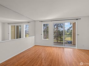 8512 242nd Street SW 3, Edmonds WA 98026