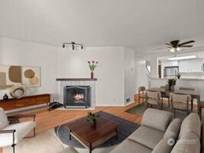 8512 242nd Street SW 3, Edmonds WA 98026